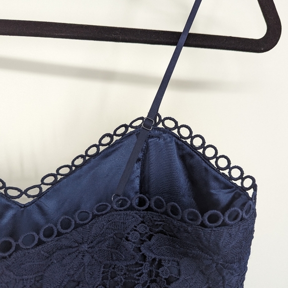 Bardot | NWT Koko Floral Lace Navy Blue Sleeveless Midi Dress - Picture 5 of 10